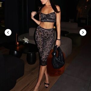 Fashion Nova Victoria Lace Capri Set